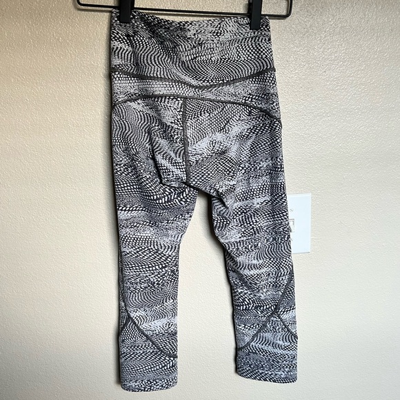 Lululemon in movement crop 4 - Picture 6 of 6